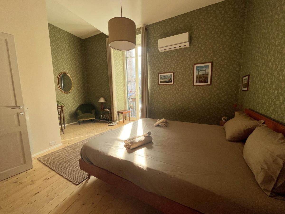 Casa Vayu - Rooms & Garden Naples Exterior photo