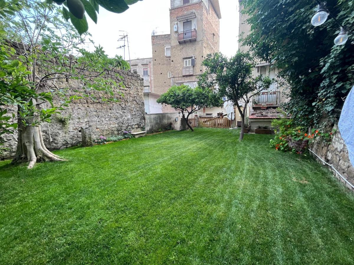 Casa Vayu - Rooms & Garden Naples Exterior photo
