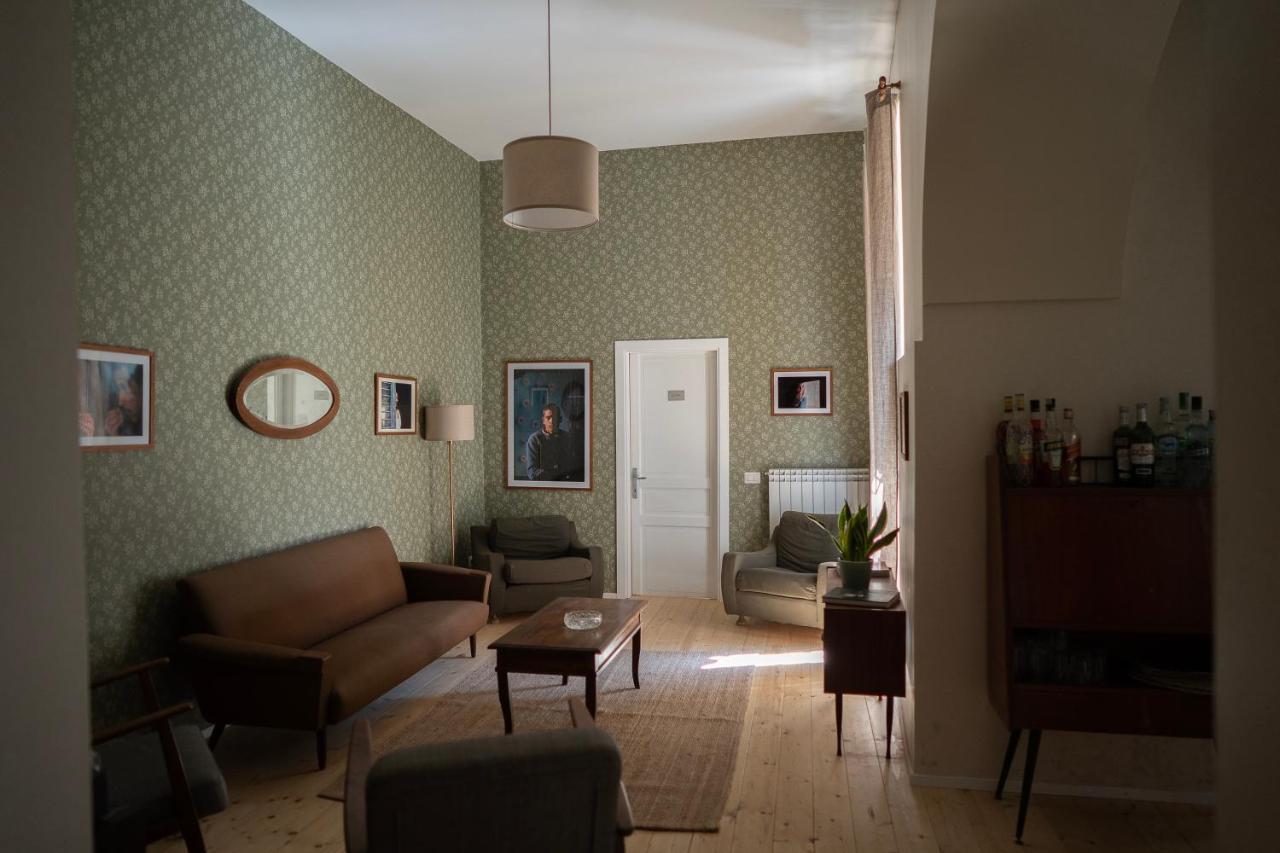 Casa Vayu - Rooms & Garden Naples Exterior photo
